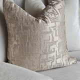 Manar Oyster Cushion